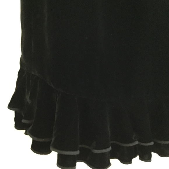 WD.NY Black silk/velvet skirt with ruffle trim hem size 8 - Picture 7 of 8